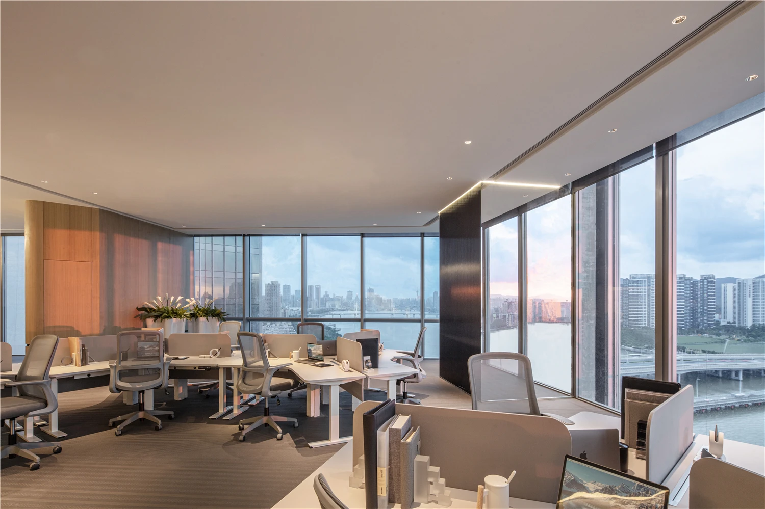 Stream Office: Fluid Biomorphic Design in Zhuhai.