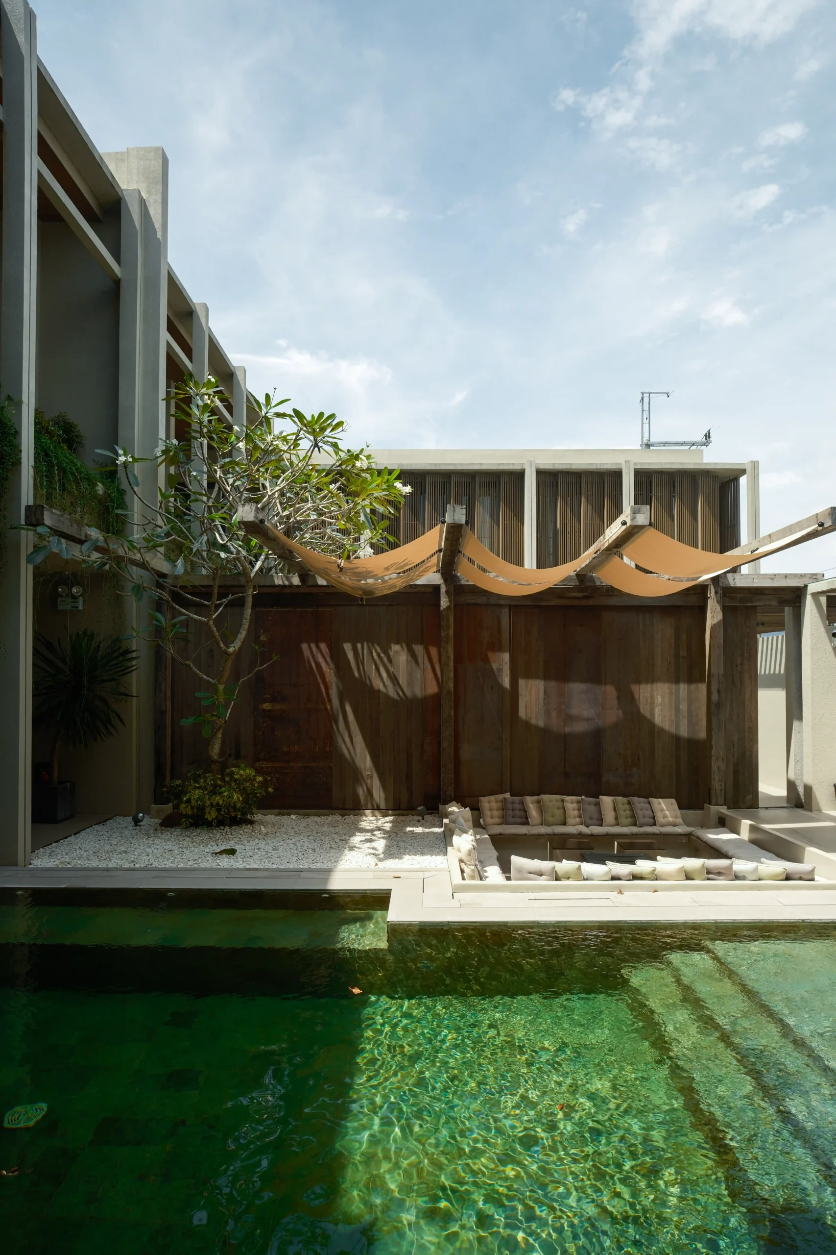 Balai Ba’i: A Tropical Modernist Resort in Laguna by TAYO Architecture & Design