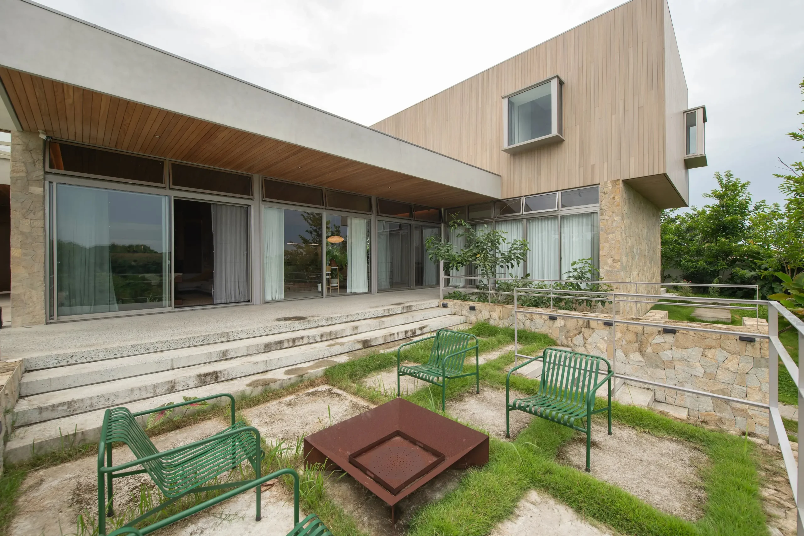 CAW House by Studio Tille