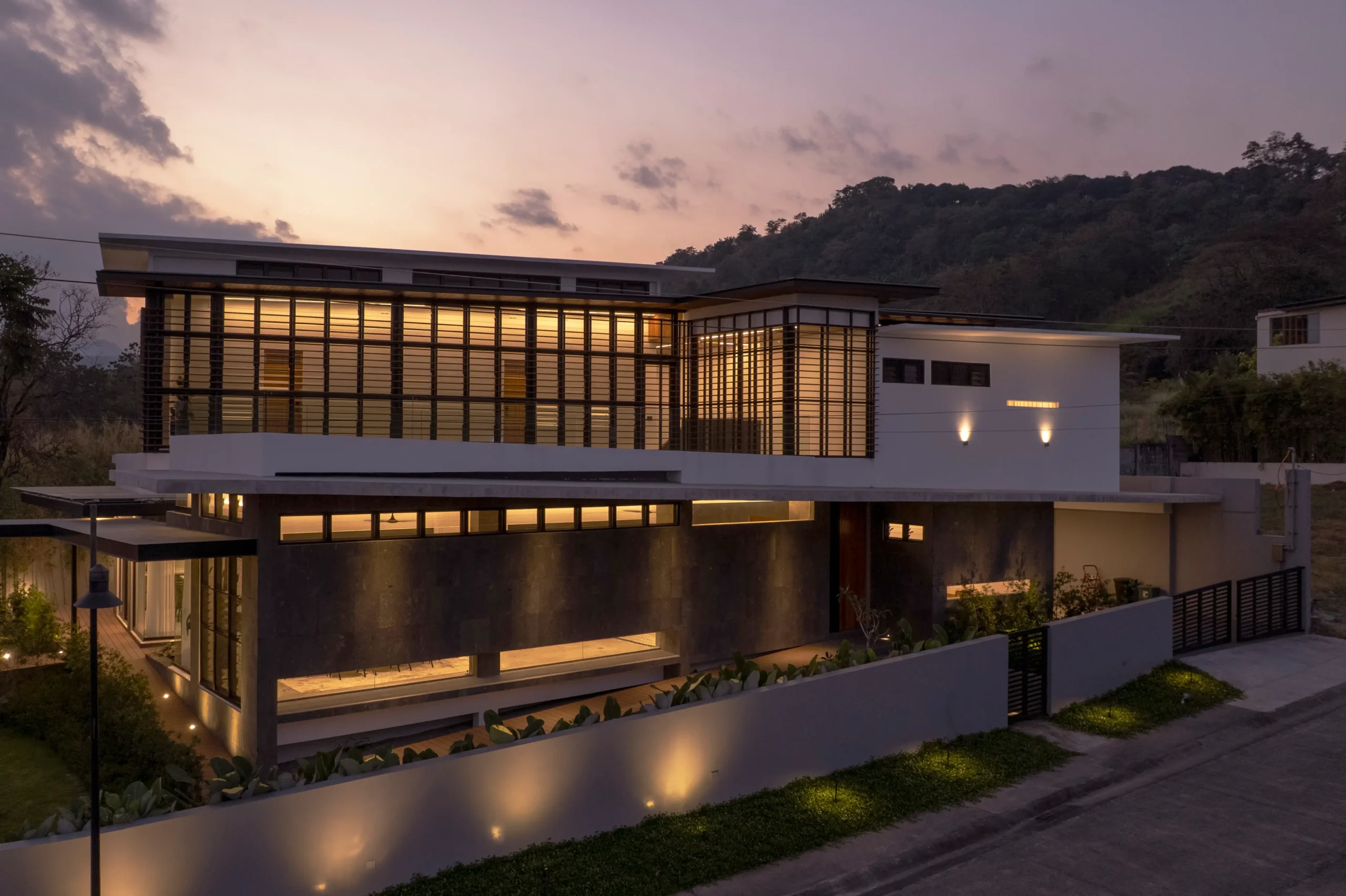 mq-residence-arkisens-7 - BluPrint MQ Residence by Arkisens facade