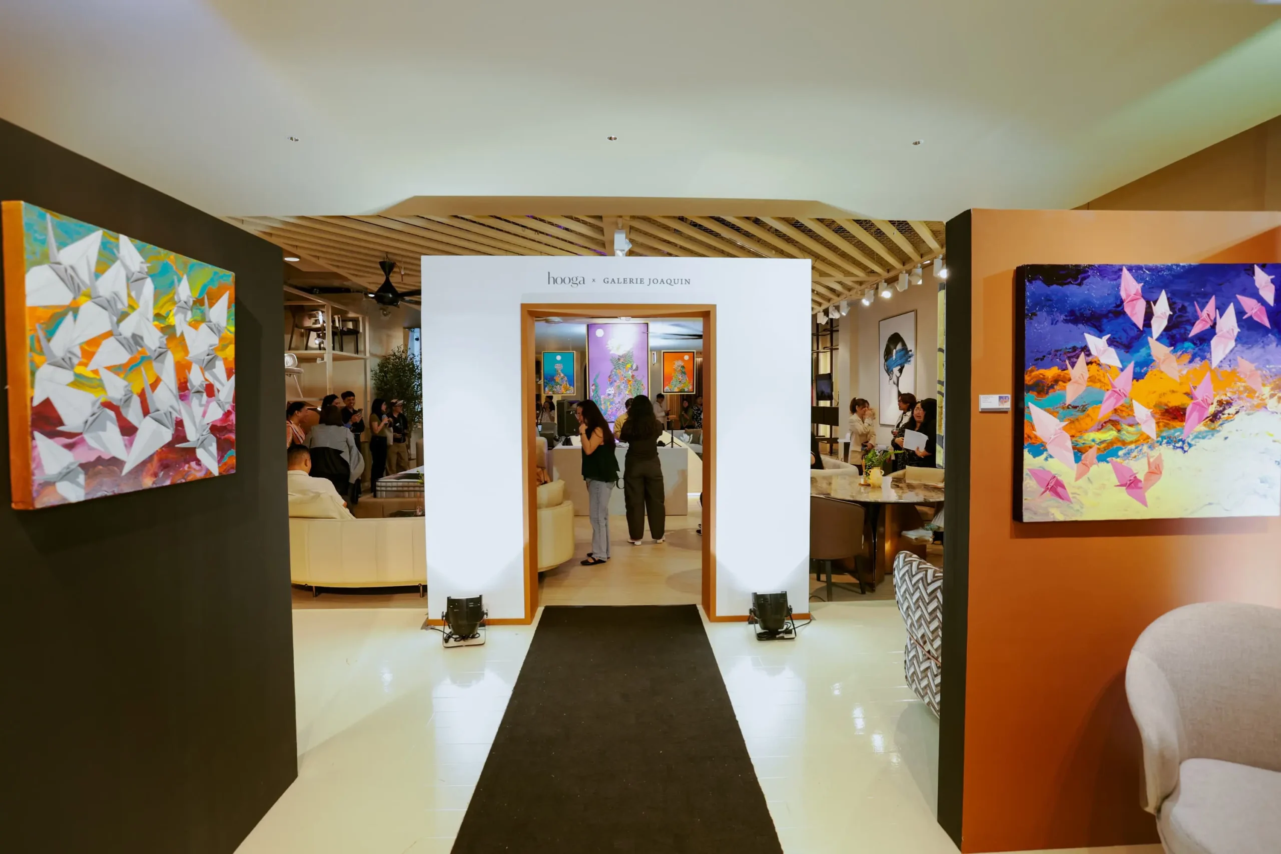 Hooga x Galerie Joaquin